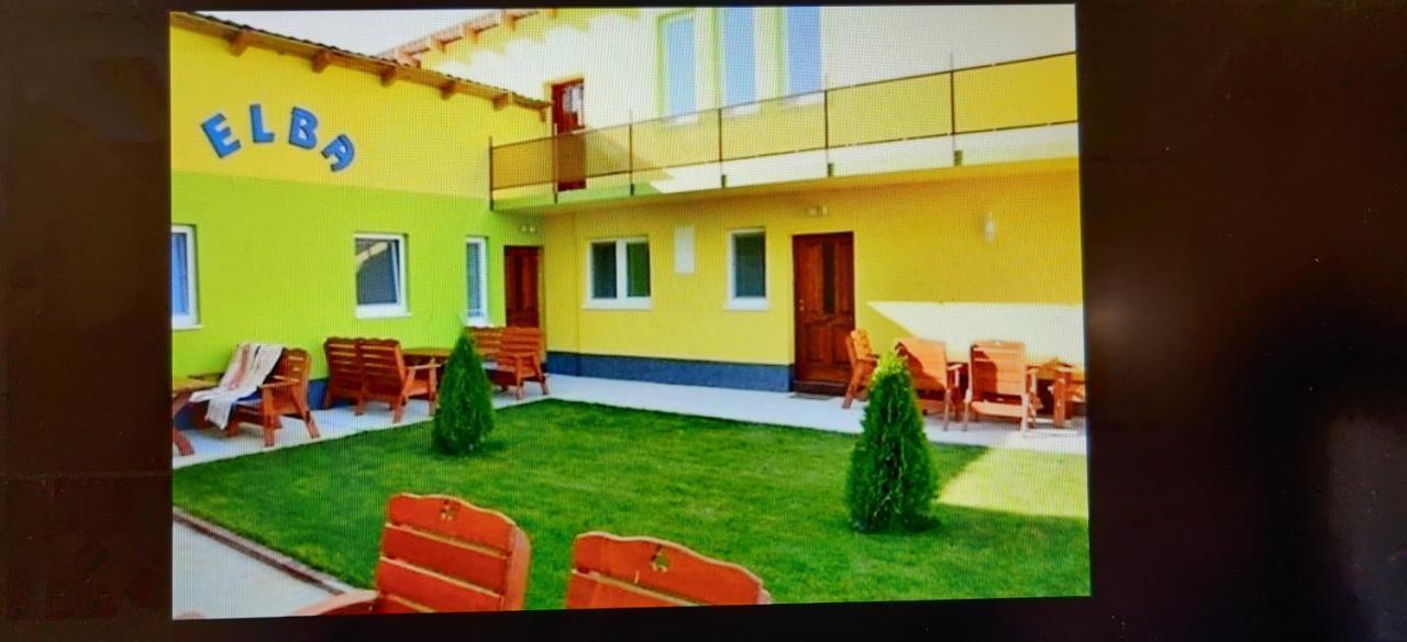 Apartmány ELBA Veľký Meder Exterior foto